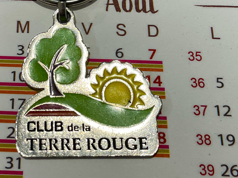 LOGO-avant-club-de-la-terre-rouge-1